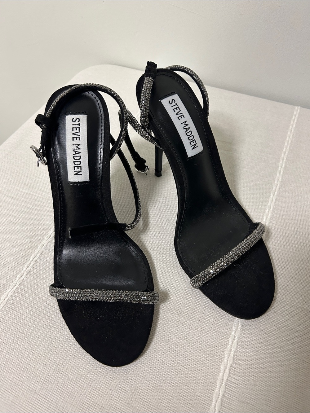 Steve Madden Black Crystal-Strap Stiletto Sandals 6us never worn